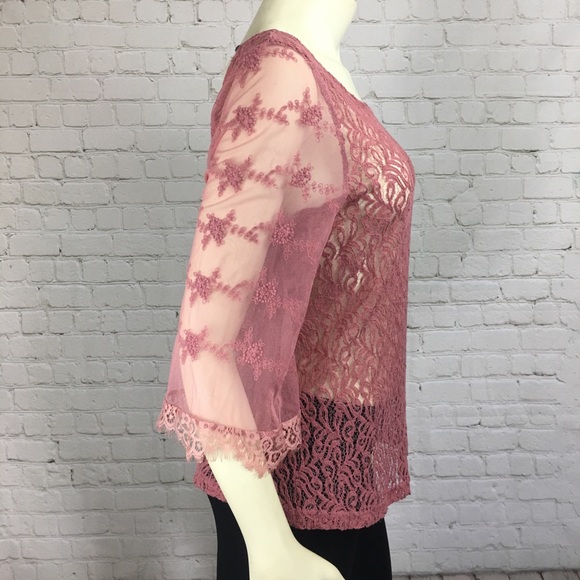 Gimmicks by BKE Lace Top - Picture 2 of 5